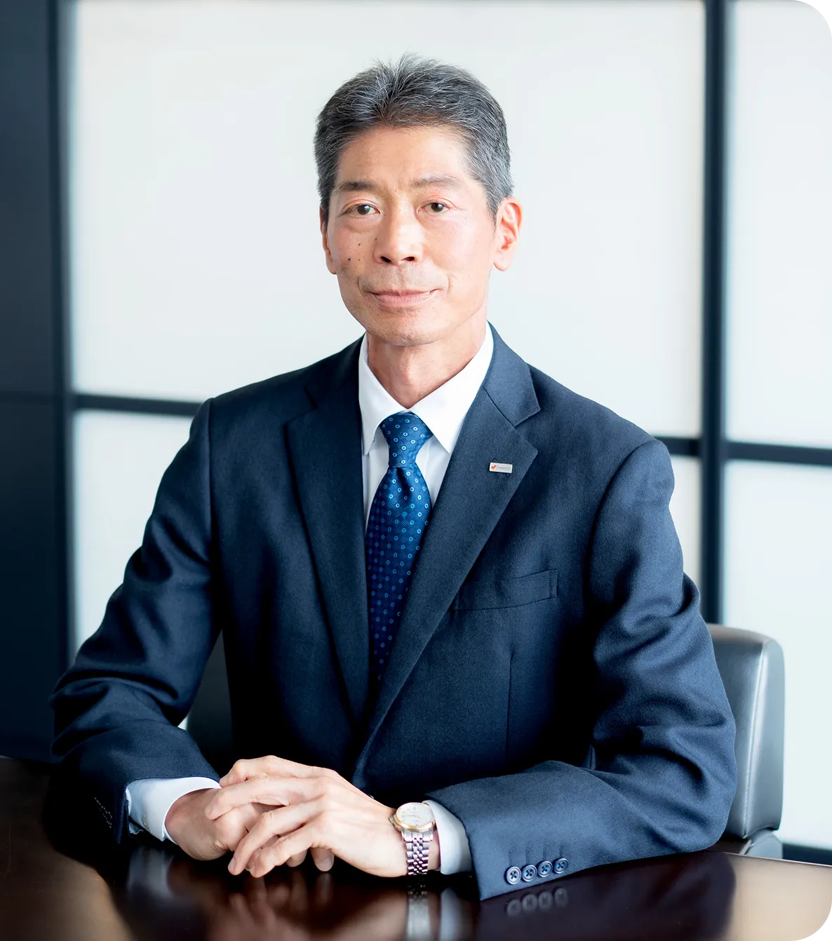 代表取締役社長 石田 靖